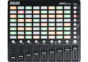 Akai Pro APCMINI  (Pour Ableton - 8x8 pads 9 faders)