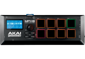 Akai Pro MPX8 (Lecteur de sample sur carte SD)